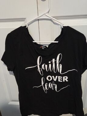 Faith Over Fear Short Sleeve Graphic Tee - Black